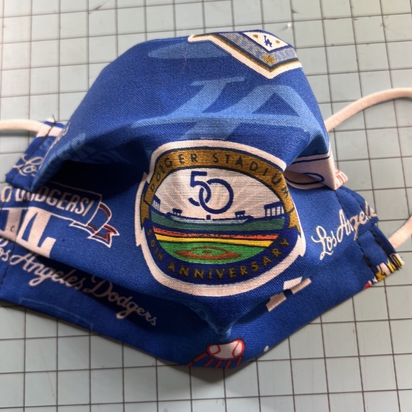 LA Dodgers face mask. Baseball Dodgers fans Face-mask handmade new - Picture 1 of 5